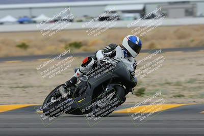 media/Jan-14-2023-SoCal Trackdays (Sat) [[497694156f]]/Turn 4 Set 2 (1030am)/